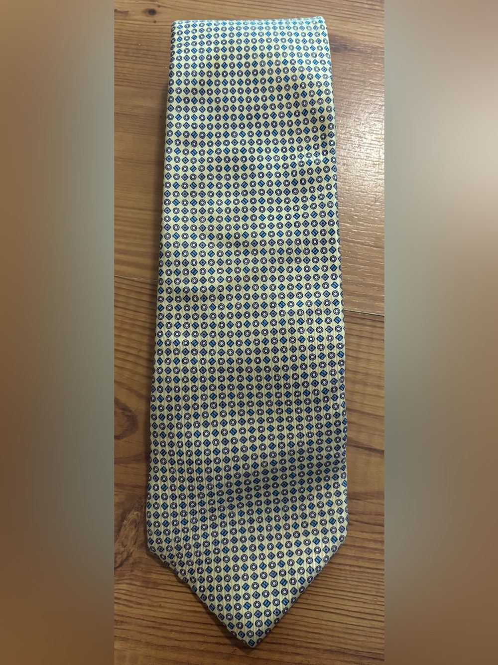 Saks Fifth Avenue Dress Tie Mens Gold,purple And Blue  Geometric Silk
